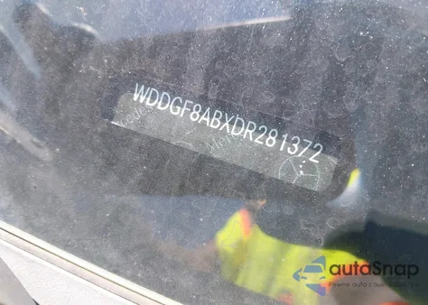 2013 Mercedes-Benz C 300 Luxury 4Matic/Sport 4Matic z USA, uszkodzony, nr VIN WDDGF8ABXDR281372